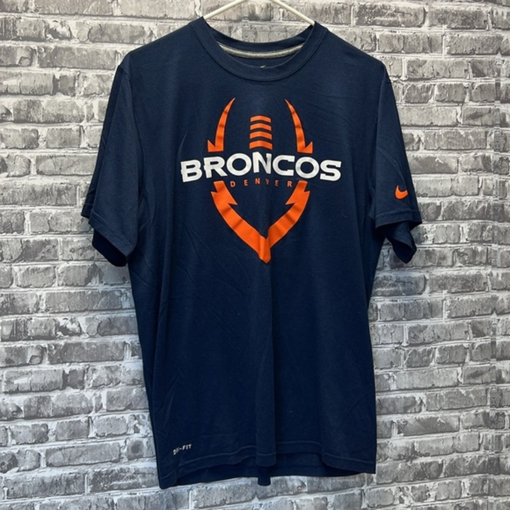 Denver‎ Broncos - Picture 2 of 10